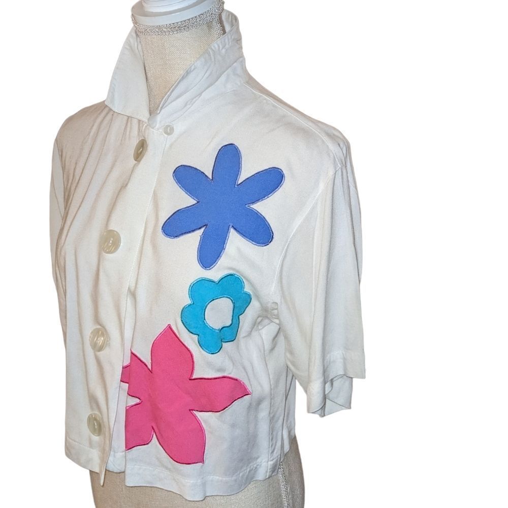 Max and‎ Diane vintage white cropped top size Medium